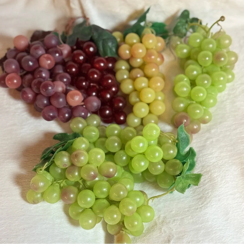 Artificial Grapes Bunch of 6 Plastic Fruit Home Decor‎ Kitchen Prop Realistic